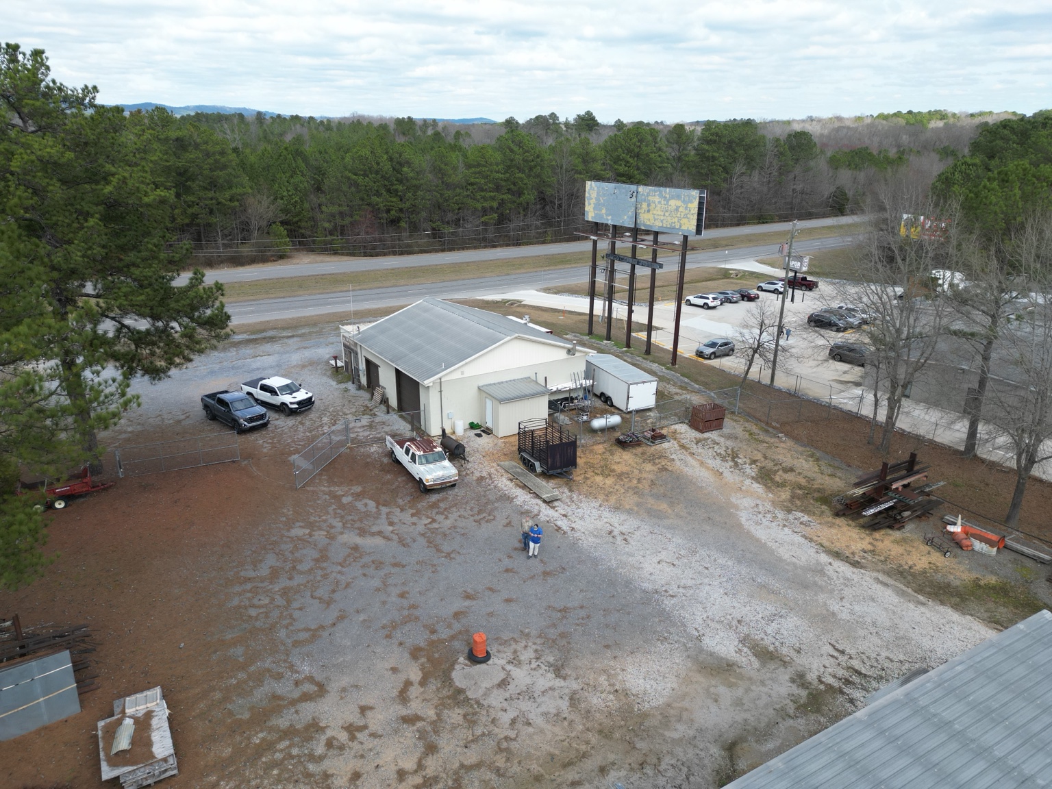 Aerial view showing the site, billboard and Highway 280 frontage.